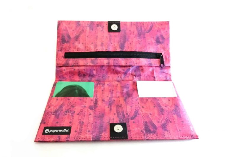 Heat Stroke Tyvek® Clutch Wallet W/RFID